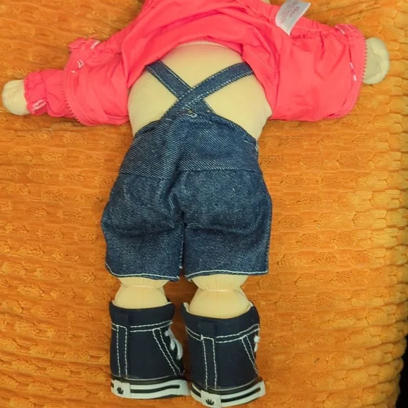 Cabbage Patch Kids Baby Boy in Windbreaker Jacket /Denim Shorts & Black Hightops - Picture 5 of 10